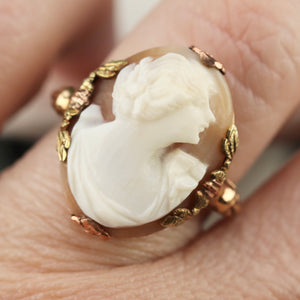 SALE!  Vintage yellow gold cameo ring