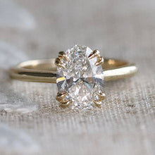 Load image into Gallery viewer, MANOR ROYAL:  The Ophelia - 1.93ct lab grown oval diamond ring in 14k yellow gold D/VVS2