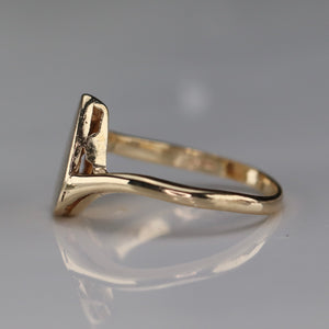 Vintage pear shaped signet ring in 14k yellow gold