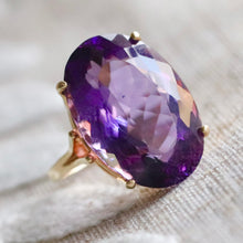 Load image into Gallery viewer, Large oval Amethyst ring in 14k yellow gold