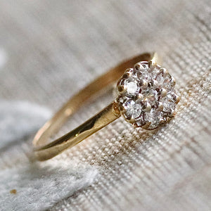 Vintage diamond ring in yellow gold