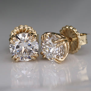 MANOR ROYAL: Lab grown 3.93ctw certed F/VS1 Ideal Diamond studs in 14k yellow gold