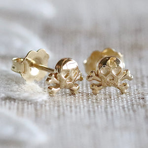 14k yellow gold skull and crossbones studs