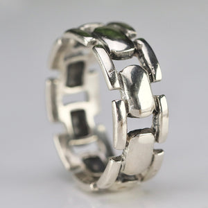 Sterling silver chunky link style band ring