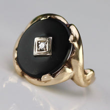 Load image into Gallery viewer, Vintage oval onyx and diamond ring in yellow gold