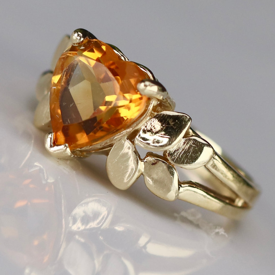 Citrine heart ring in 14k yellow gold