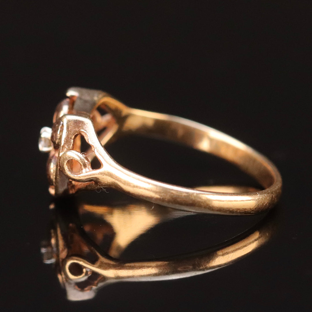 Vintage horseshoe ring in yellow and rose gold