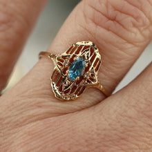 Load image into Gallery viewer, Vintage blue topaz and diamond plaque ring in yellow gold