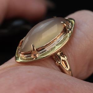 Vintage ring in yellow gold from Manor Jewels