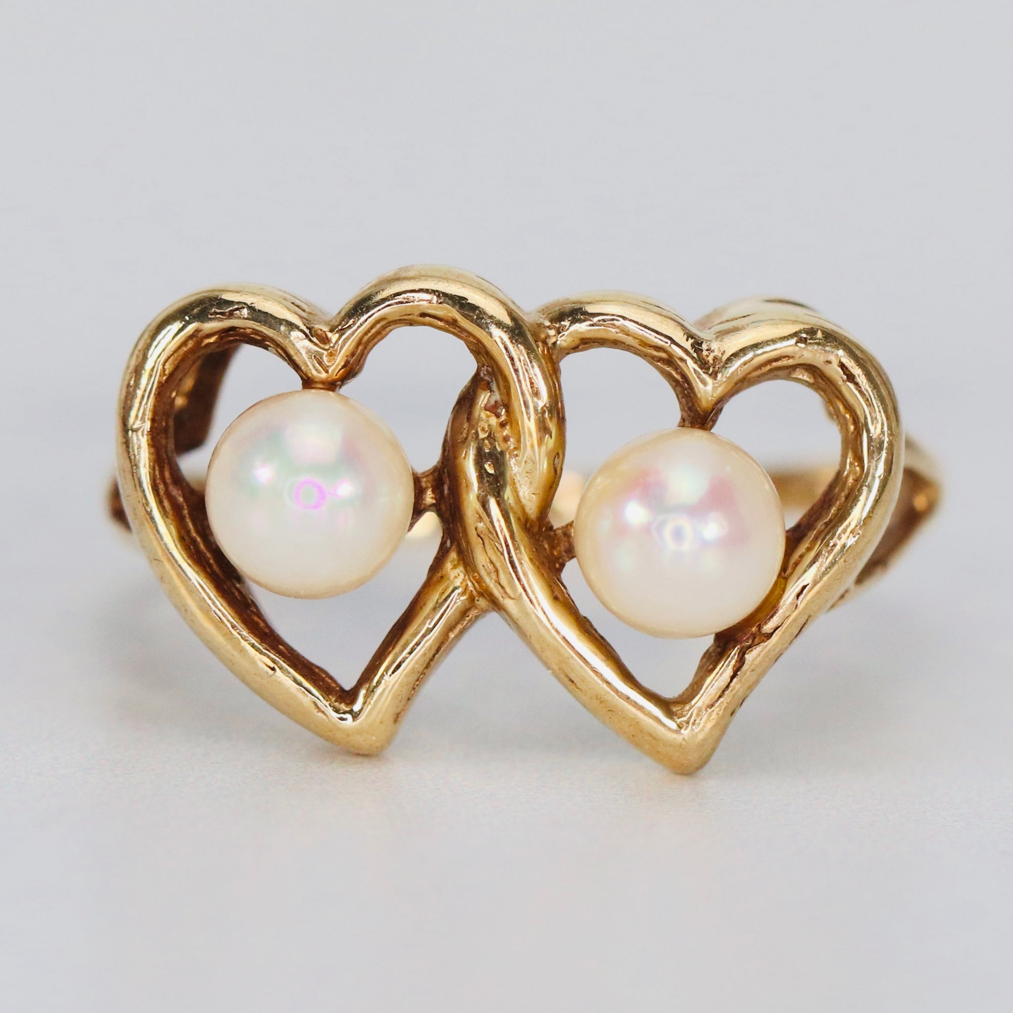 Vintage double heart pearl ring in yellow gold – Manor Jewels