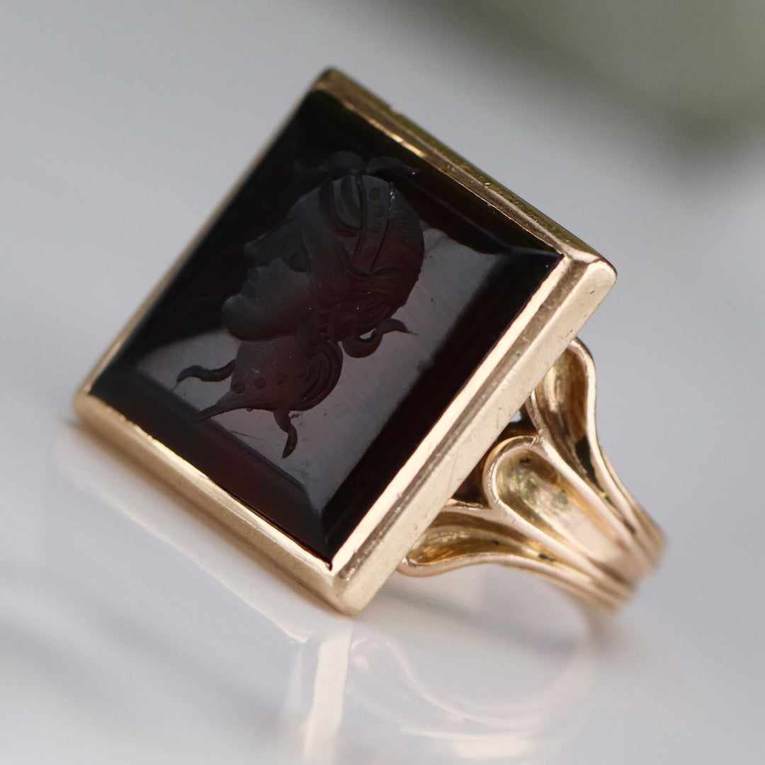 Vintage carnelian intaglio in yellow gold