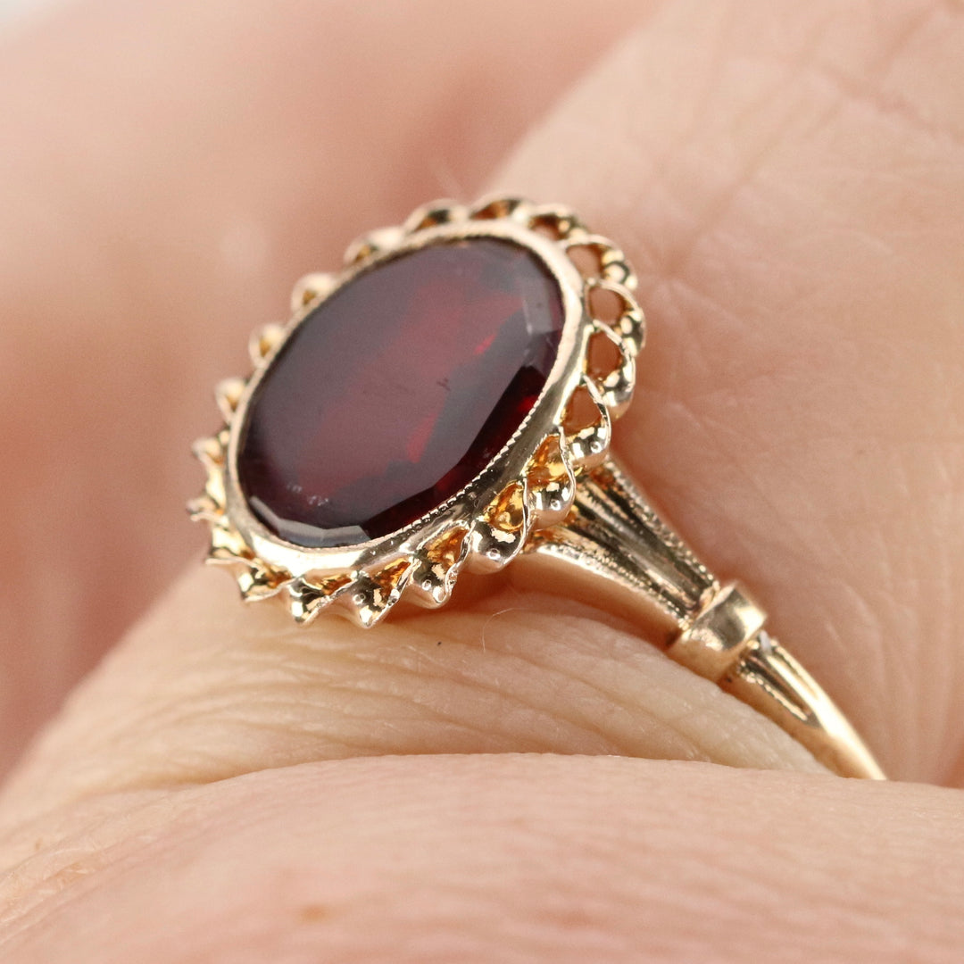 Vintage red paste ring in yellow gold