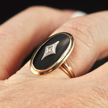 Load image into Gallery viewer, Vintage oval Onyx and diamond ring in yellow gold