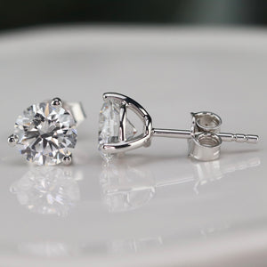 Lab grown 2ctw F/VS Diamond studs in 14k white gold