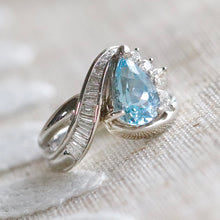 Load image into Gallery viewer, Estate Aquamarine and diamond ring in platinum