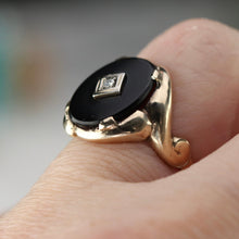 Load image into Gallery viewer, Vintage oval onyx and diamond ring in yellow gold