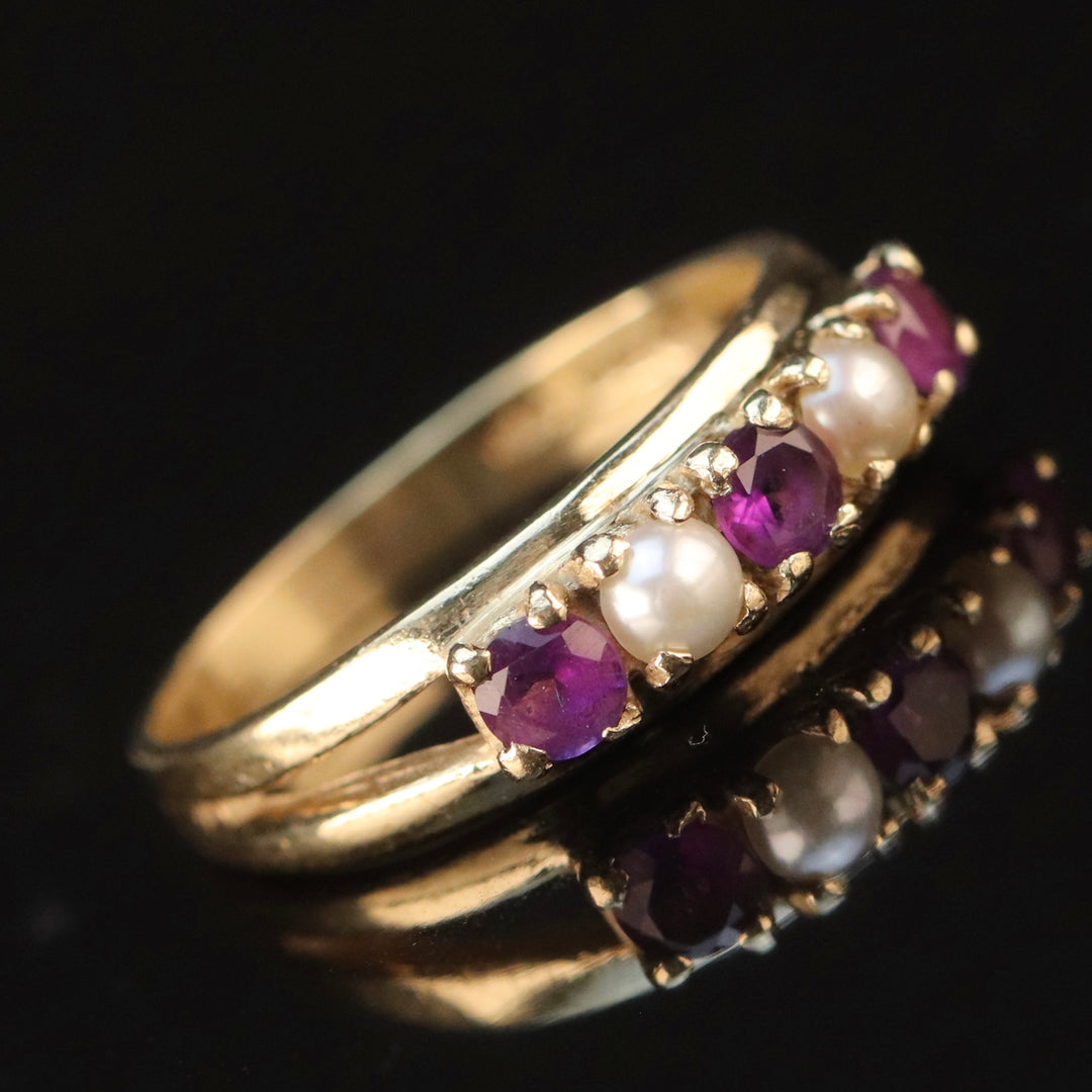 Vintage amethyst and pearl ring in yellow gold