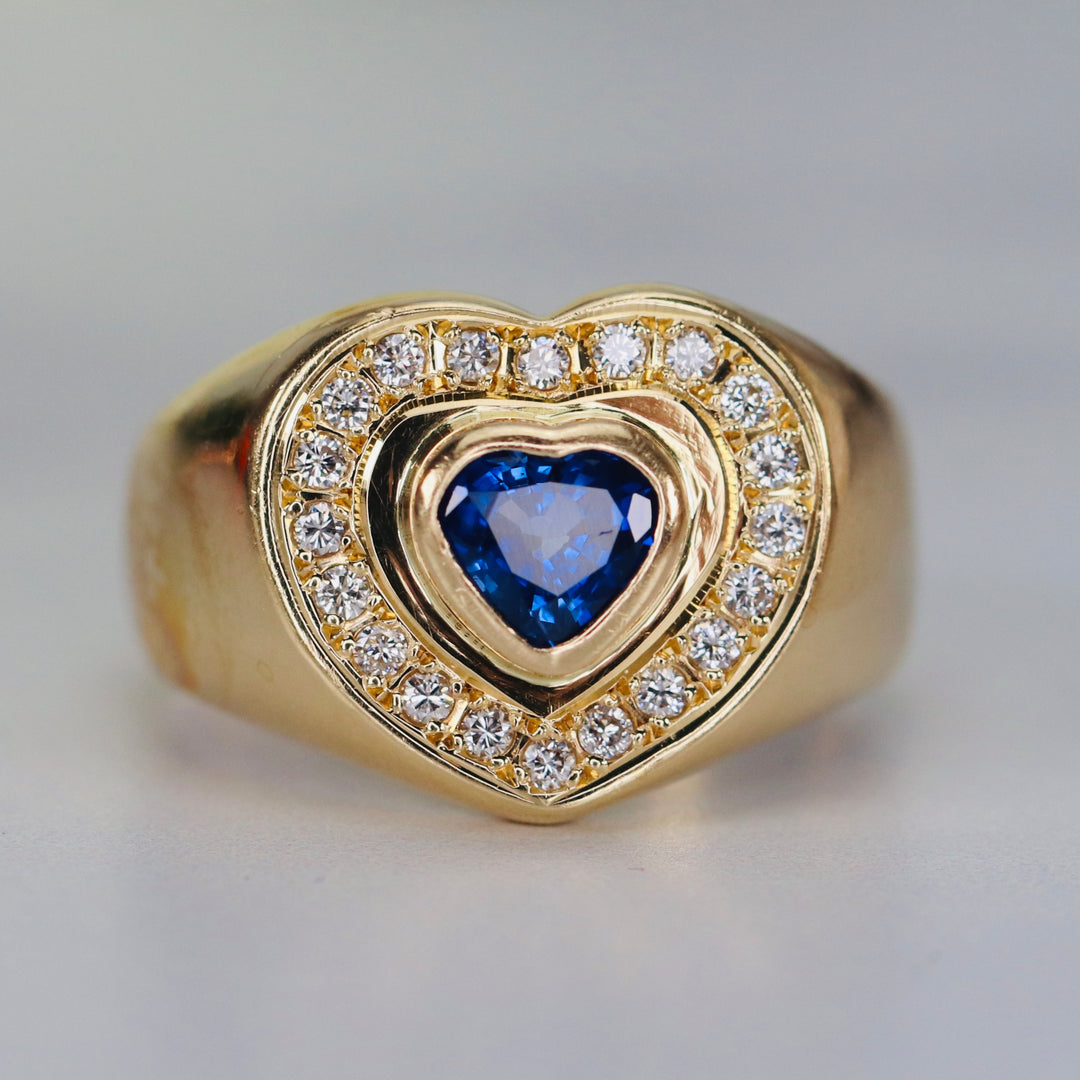 Estate Sapphire and diamond ring in 18k yellow gold