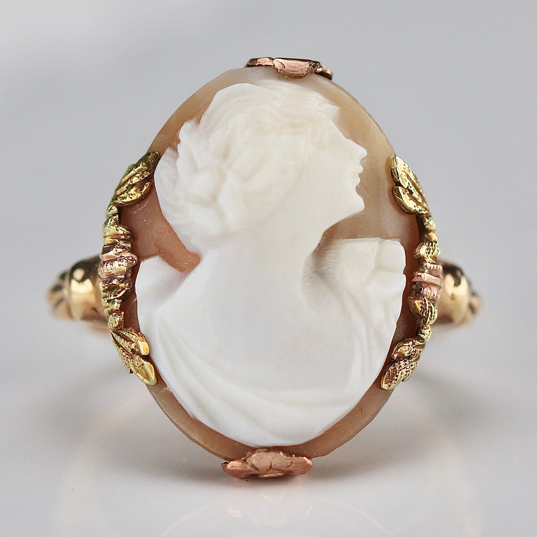 SALE!  Vintage yellow gold cameo ring