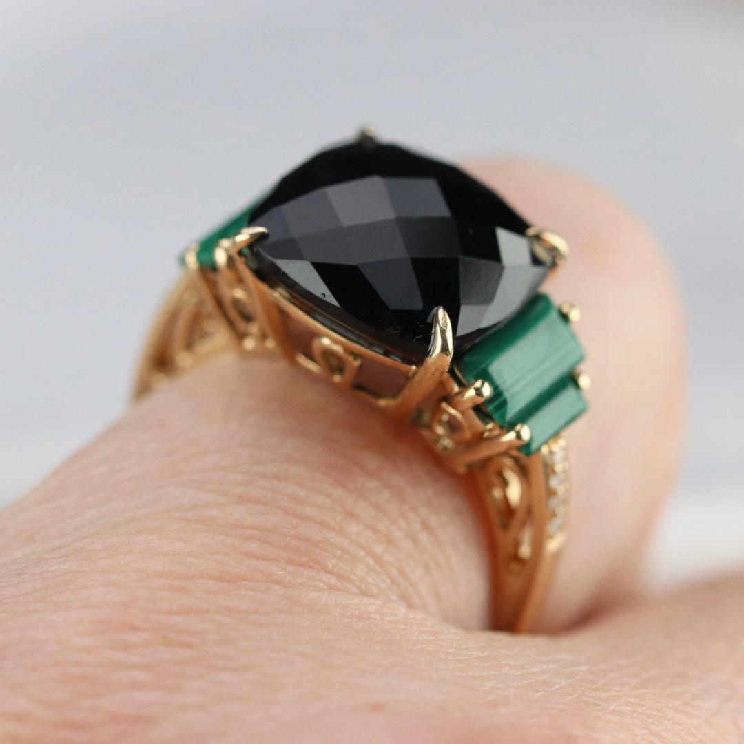 Onyx and malachite ring in 14k yellow gold by Effy