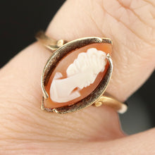 Load image into Gallery viewer, Vintage cameo ring in yellow gold