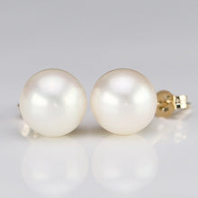 Load image into Gallery viewer, RESERVED: Classic 10mm pearl studs in 14k yellow gold