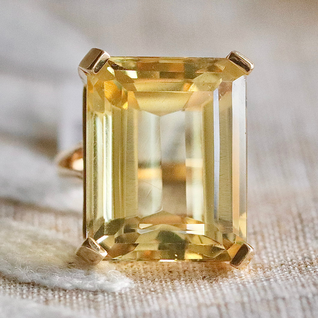 Vintage 29ct emerald cut citrine ring in 14k yellow gold