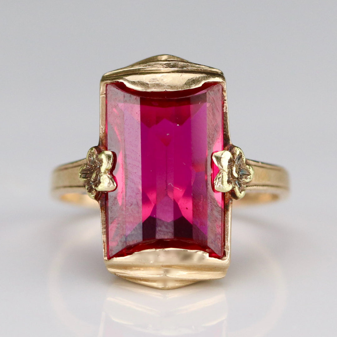 Vintage synthetic ruby ring in yellow gold