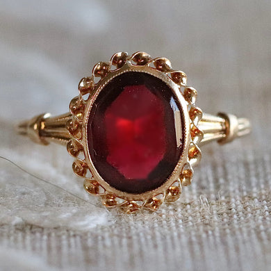 Vintage red paste ring in yellow gold