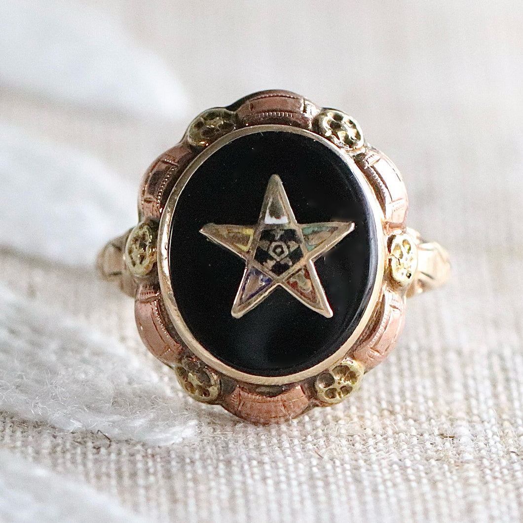 Vintage yellow gold eastern star onyx ring