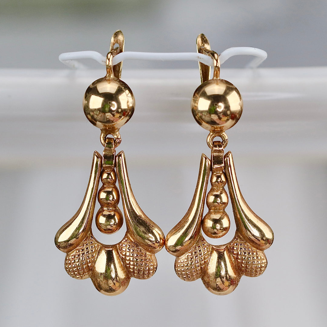 Vintage Italian drop earrings in 18k yellow gold