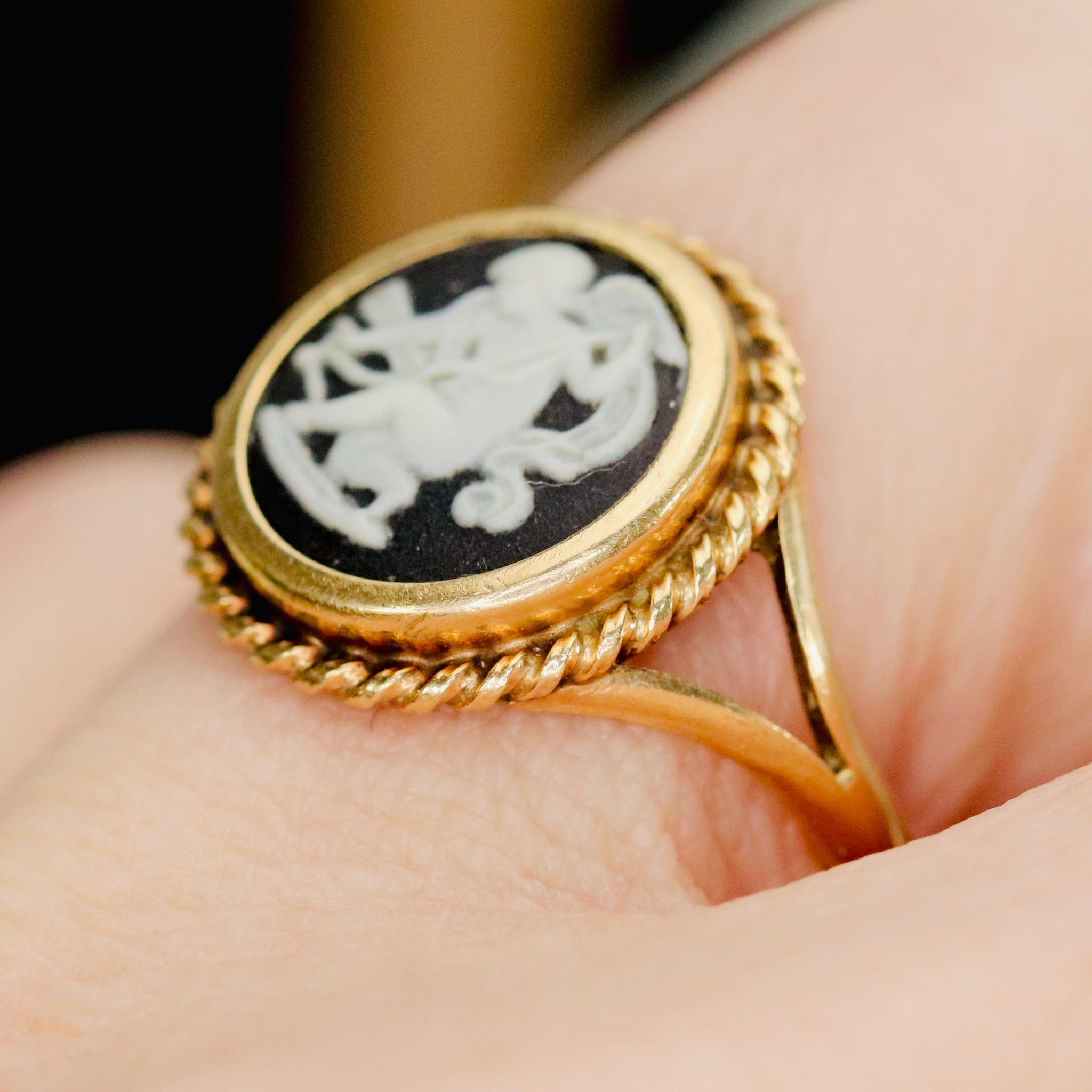 Wedgewood hot sale cameo ring