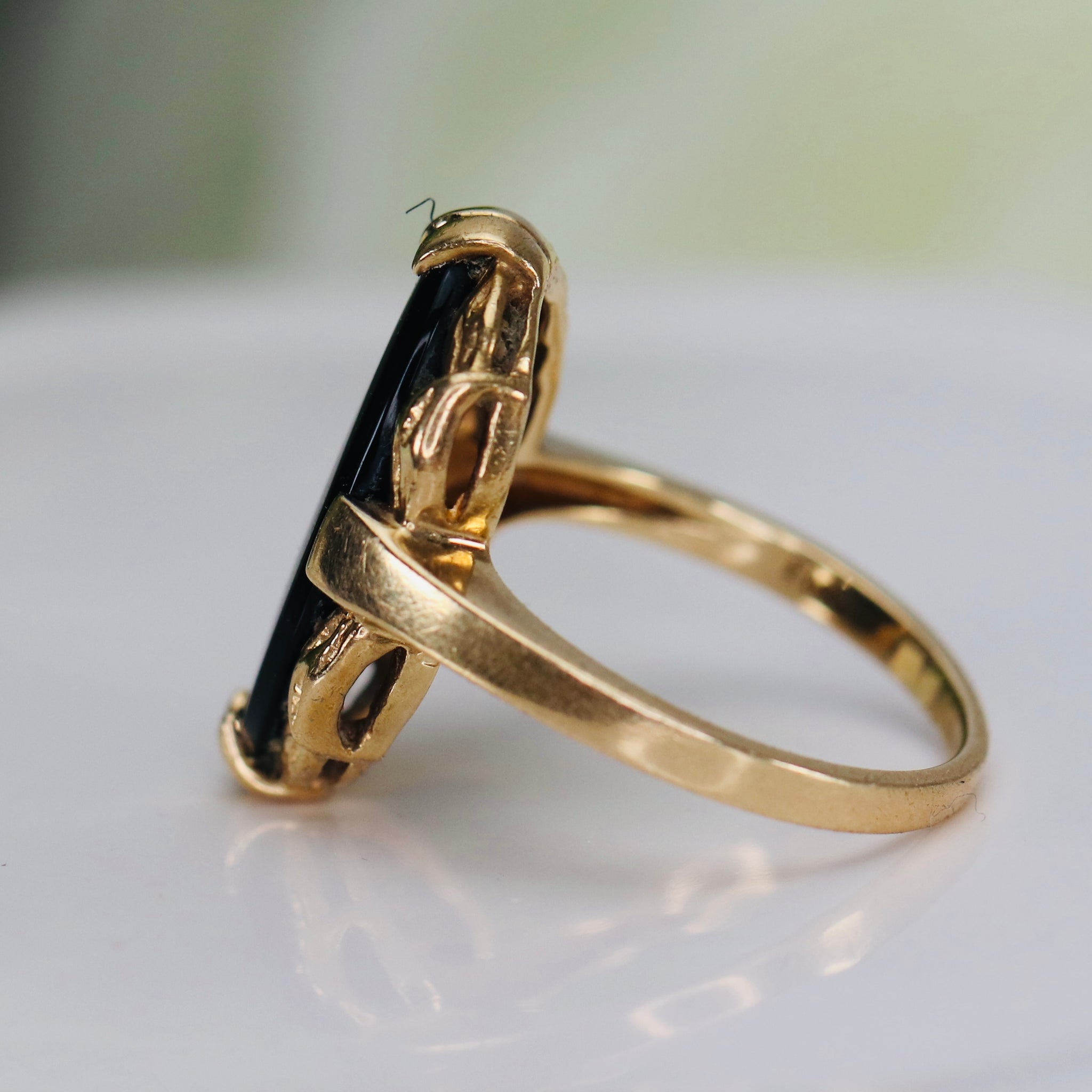 Vintage Large Oval Onyx Ring Yellow Gold