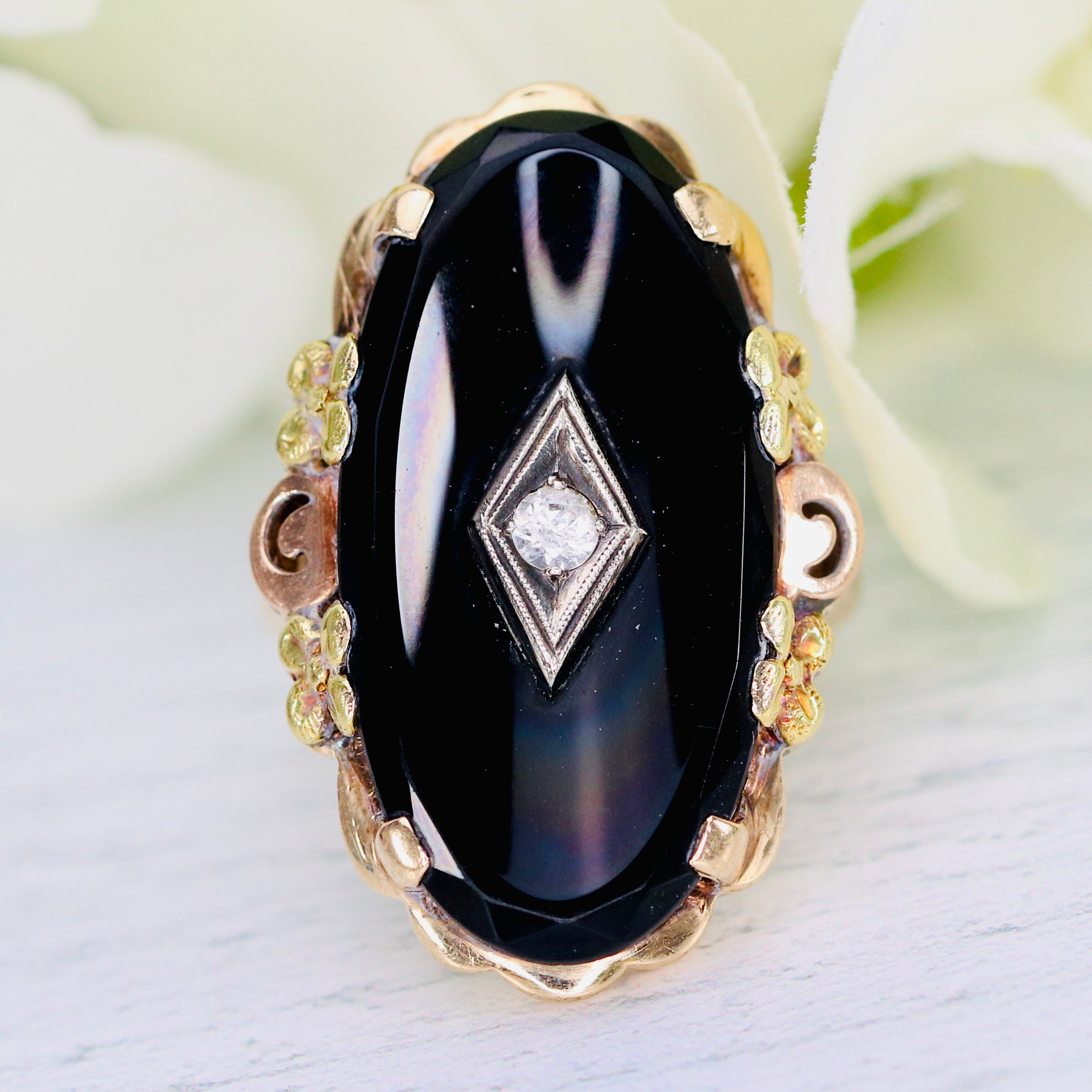 CLEARANCE! Vintage large oval onyx ring in tri tone gold